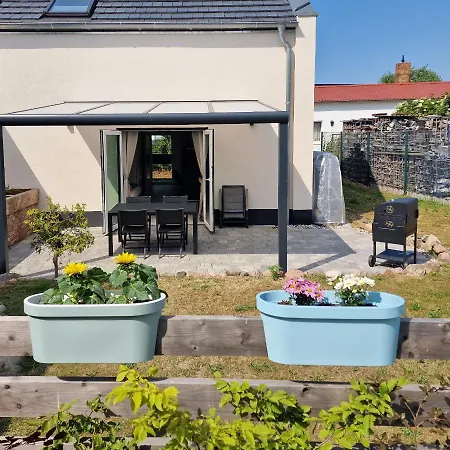 # Urlaubsreif 아파트 *